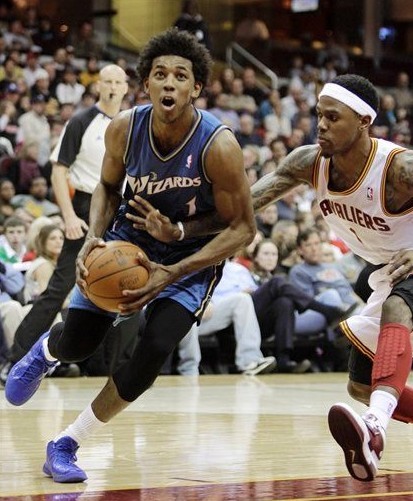 杜兰特28分4助 NBA常规赛火箭主场119-113公牛结束3连败