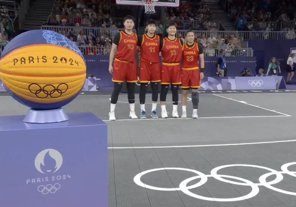 [NBA]芬尼·史密斯分底角 霍勒迪底线抛投命中