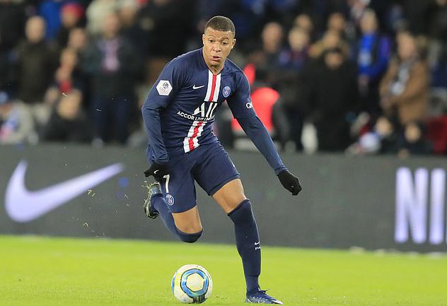 ⚽英超战报：塞塞尼翁闪击，穆尼兹破门，富勒姆2-1力克狼队