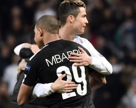 成都蓉城球员周定洋：2-0领先被对手扳平非常遗憾