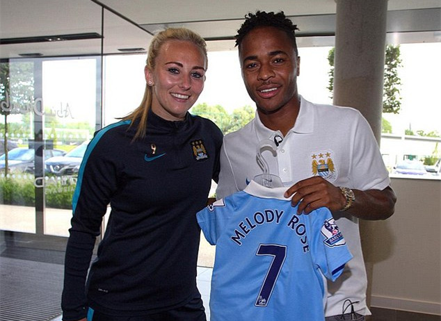 《堡垒之夜》官推公布《低俗小说》联动内容捆绑包